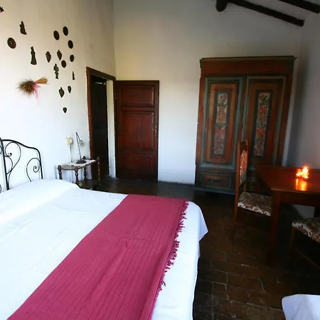 Mansion In Near Zocco بيت للعطل *