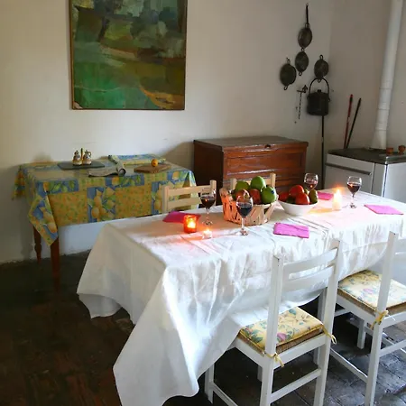 Mansion In Near Zocco * مادجوني