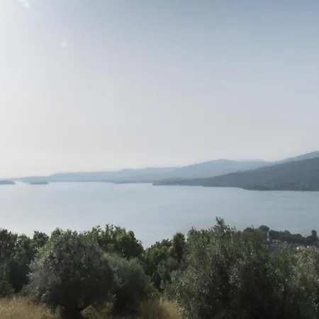 別荘 Mansion In Near Zocco マジョーネ